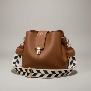 Sac seau cuir synthétique sangle large - Vue 1 - sac seau