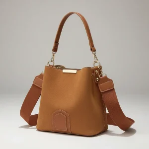 Sac seau daim synthétique bandoulière ajustable - Vue 1 - sac seau