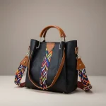 Sac seau grand format simili cuir brodé - Vue 1 - sac seau