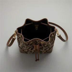 Sac seau motif léopard bandoulière - Vue 2 - sac seau